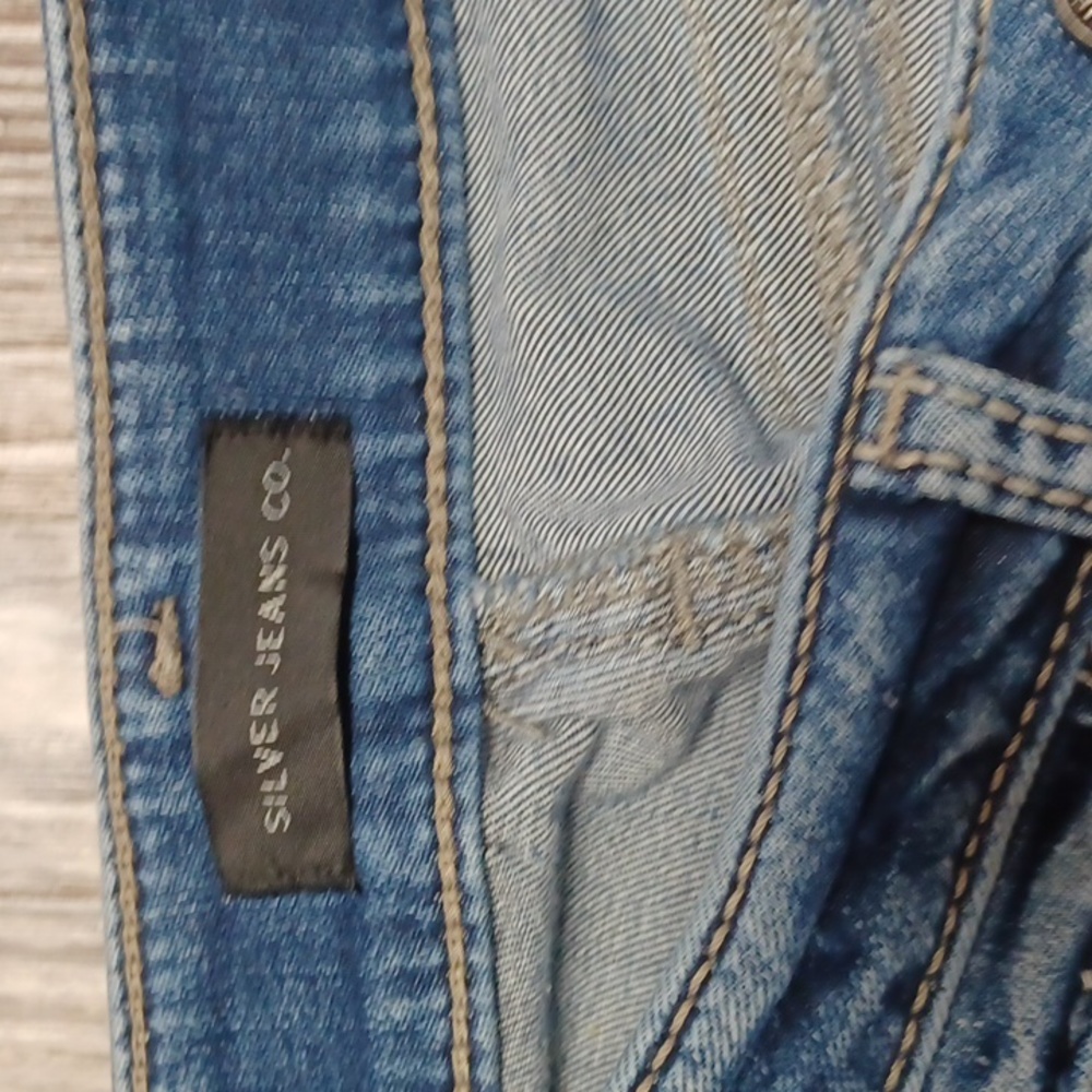 Silver Jeans Co. - image 3